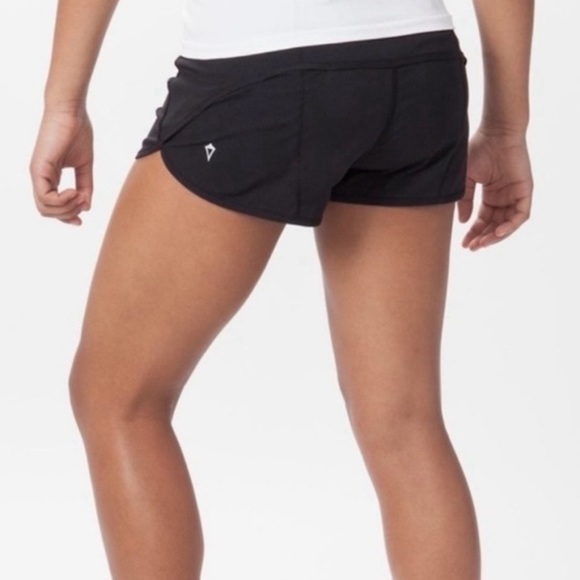 Ivivva Other - Ivivva by Lululemon Speedy black shorts